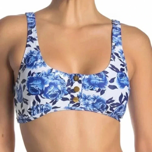 👙 Cute bikini top 👙
BIN 31 - Picture 1 of 5